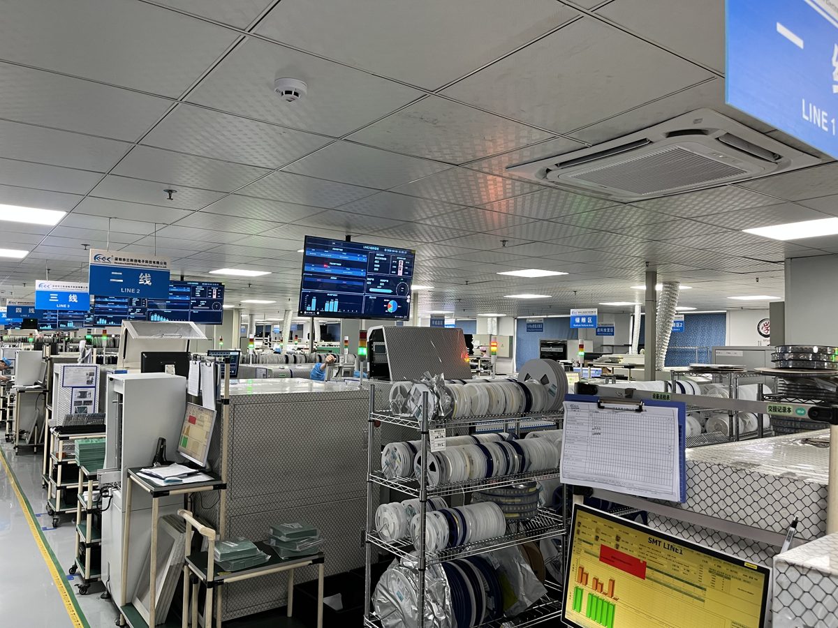 SMT workshop with MES line dashboards